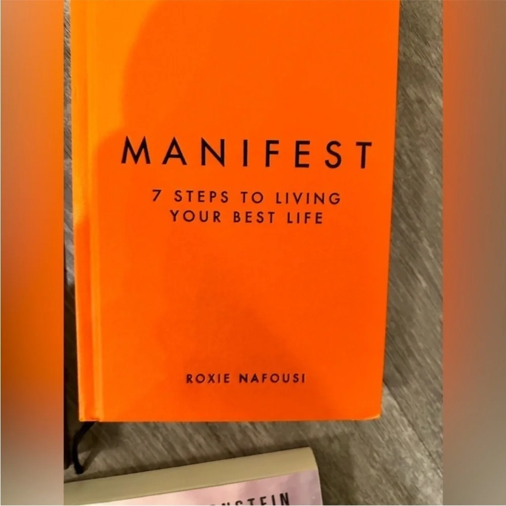 SELF-HELP AND MANIFESTATION BOOKS -bundle of 5 books, Sincero, Gabby, etc. Money